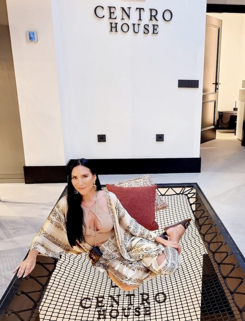 8_Debbie_Wingham_Centro_House - Gossip Stone TV - Exclusive Celebrity Shows, Fashion, and Luxury News Debbie Wingham Gossip Stone TV The Most Expensive