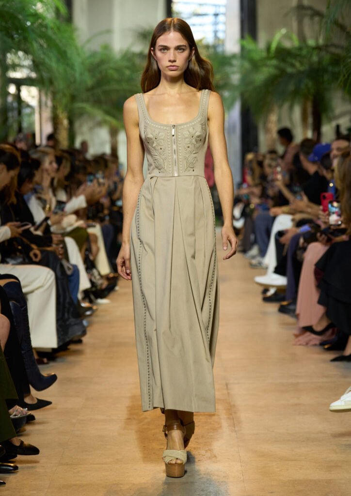 010 - Gossip Stone TV - Exclusive Celebrity Shows, Fashion, and Luxury News