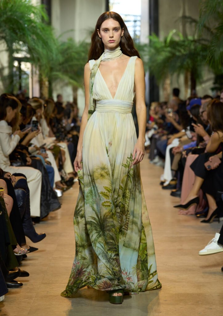 032 - Gossip Stone TV - Exclusive Celebrity Shows, Fashion, and Luxury News