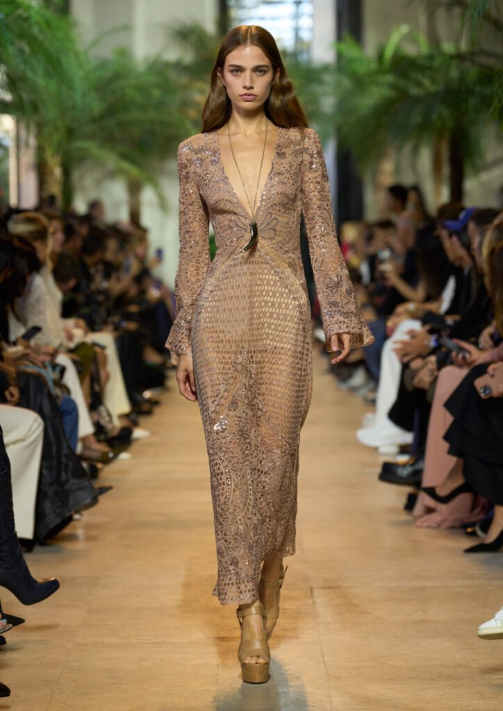 044 - Gossip Stone TV - Exclusive Celebrity Shows, Fashion, and Luxury News
