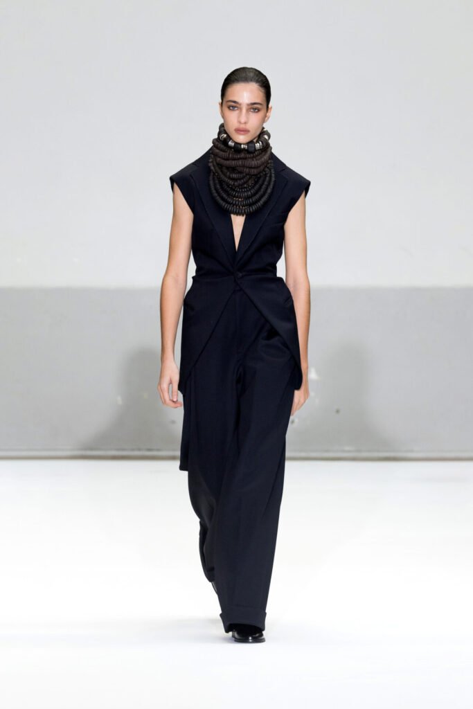 Duran_Lantink_ss25_runway_press_look01 - Gossip Stone TV - Exclusive Celebrity Shows, Fashion, and Luxury News