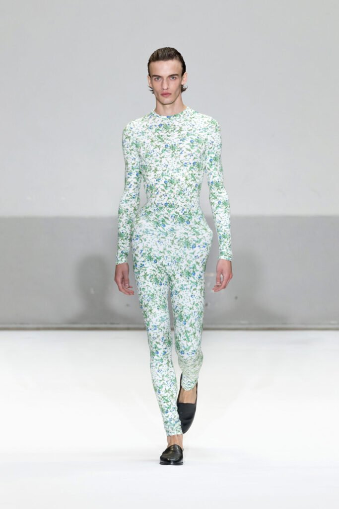 Duran_Lantink_ss25_runway_press_look22 - Gossip Stone TV - Exclusive Celebrity Shows, Fashion, and Luxury News