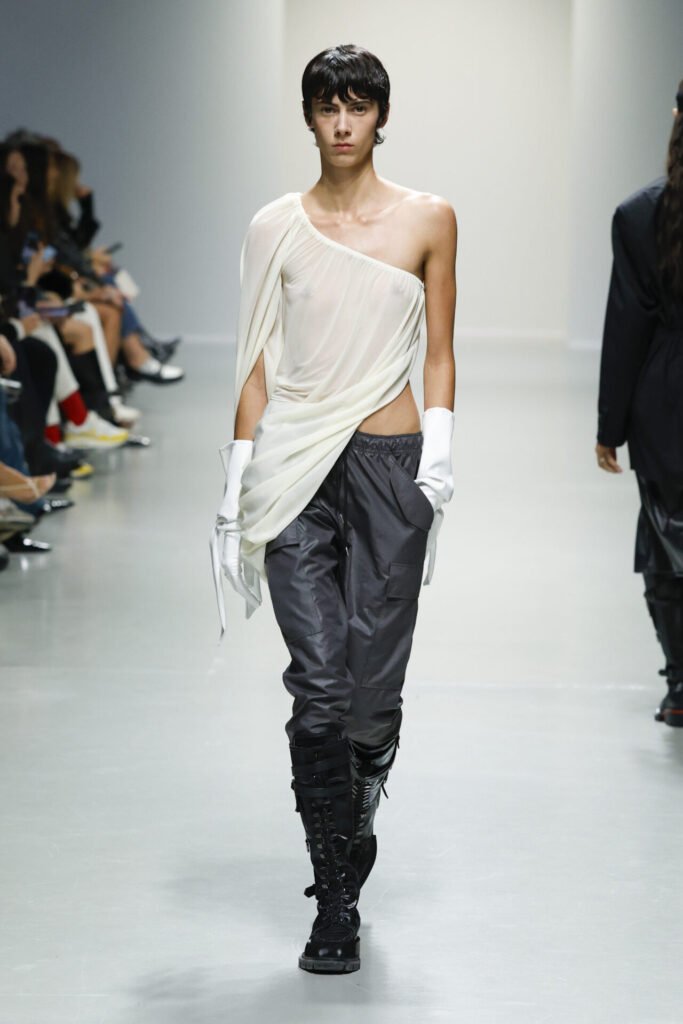 Look-02 - Gossip Stone TV - Exclusive Celebrity Shows, Fashion, and Luxury News