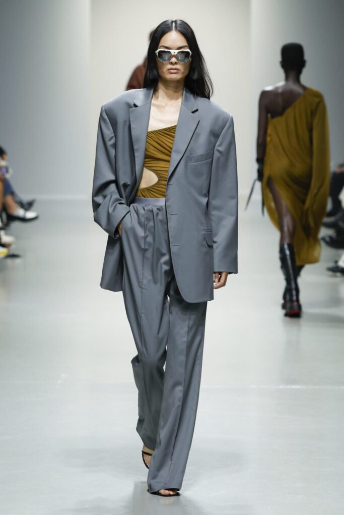 Look-05 - Gossip Stone TV - Exclusive Celebrity Shows, Fashion, and Luxury News