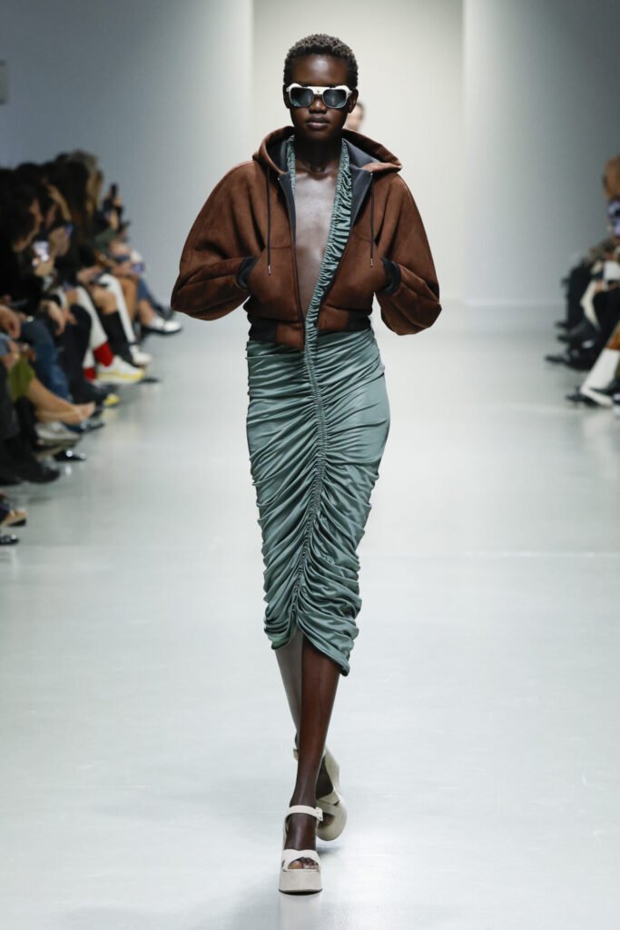 Look-06 - Gossip Stone TV - Exclusive Celebrity Shows, Fashion, and Luxury News