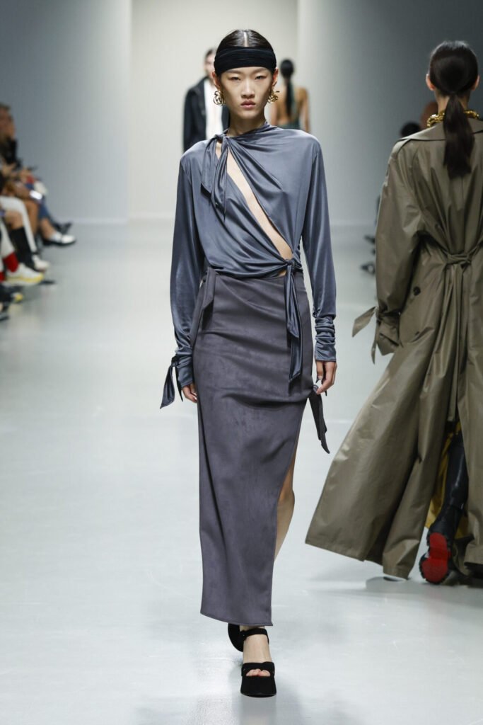 Look-11 - Gossip Stone TV - Exclusive Celebrity Shows, Fashion, and Luxury News