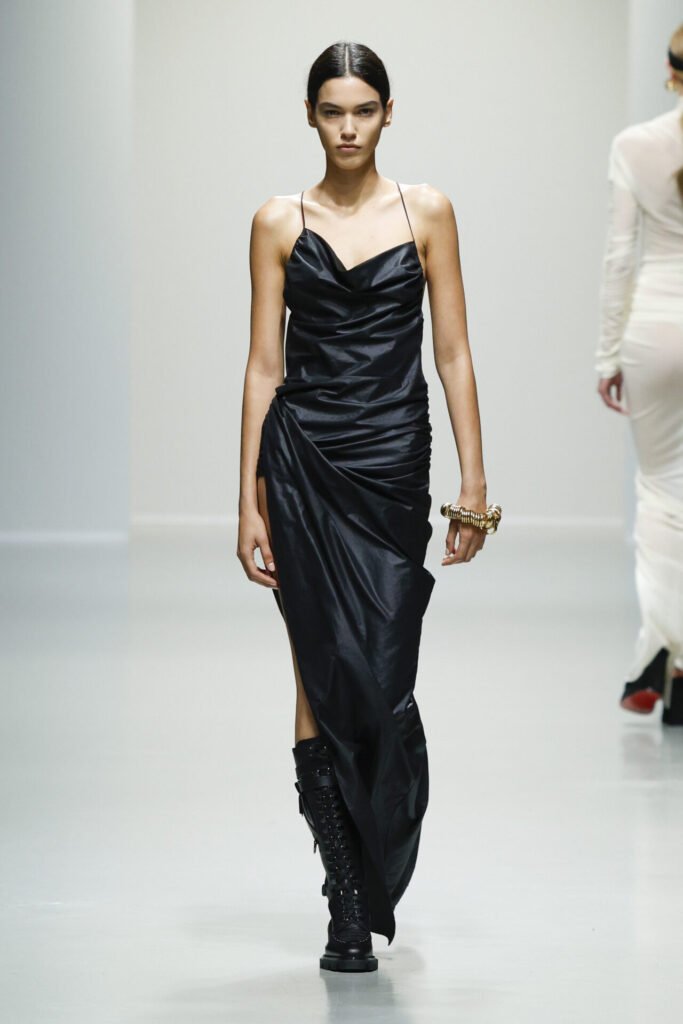 Look-21 - Gossip Stone TV - Exclusive Celebrity Shows, Fashion, and Luxury News