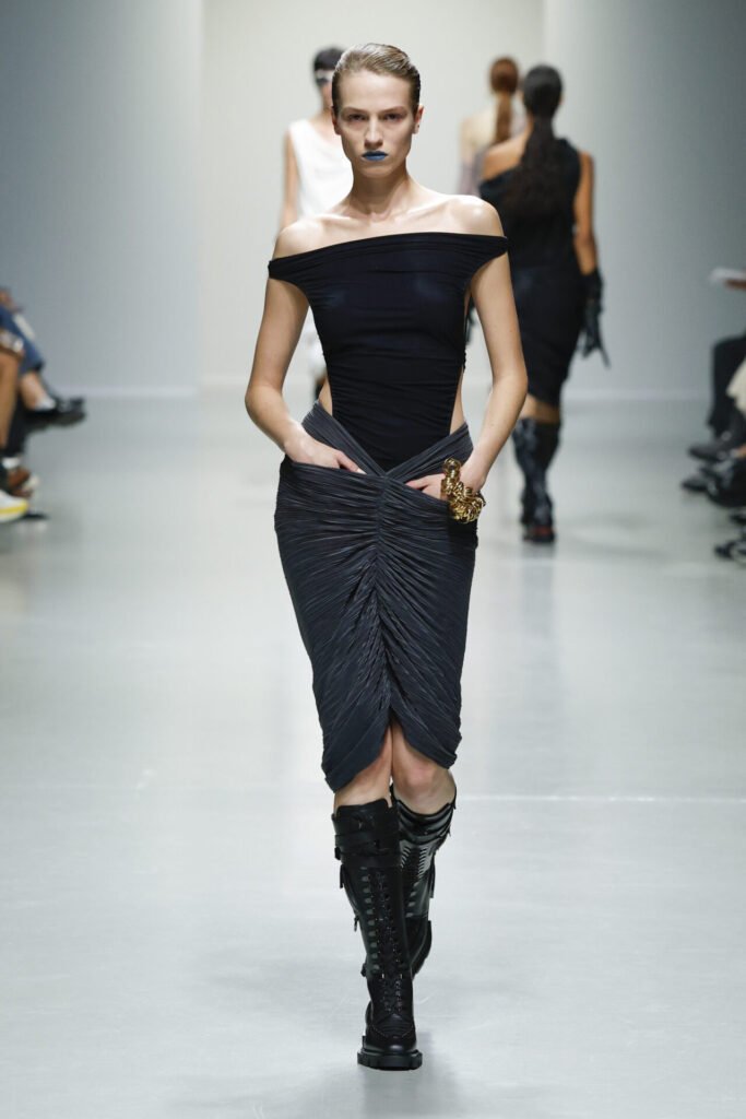 Look-28 - Gossip Stone TV - Exclusive Celebrity Shows, Fashion, and Luxury News