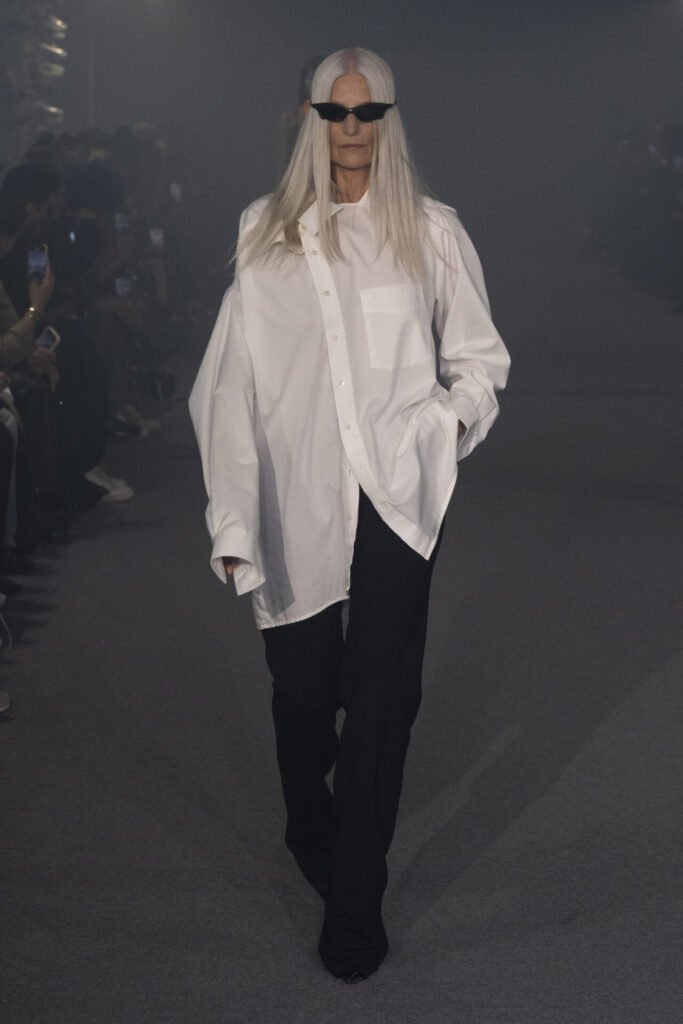 VETEMENTS_SS25_LOOK09 - Gossip Stone TV - Exclusive Celebrity Shows, Fashion, and Luxury News