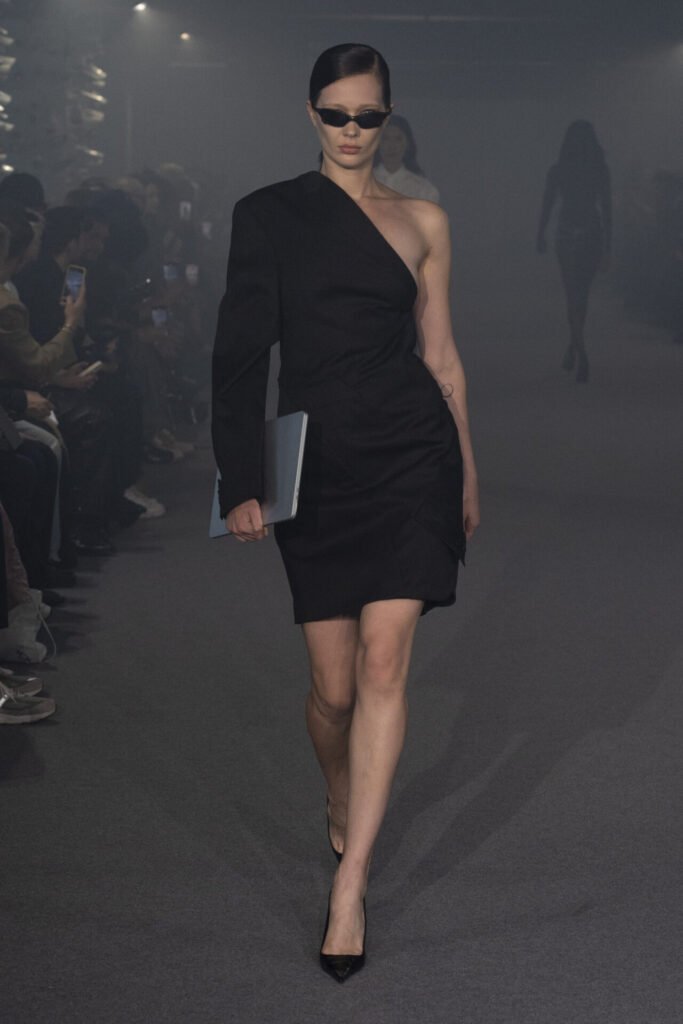 VETEMENTS_SS25_LOOK12 - Gossip Stone TV - Exclusive Celebrity Shows, Fashion, and Luxury News