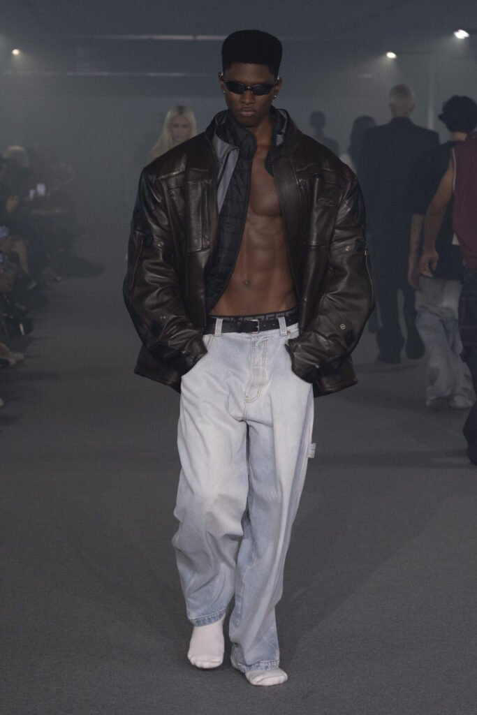 VETEMENTS_SS25_LOOK24 - Gossip Stone TV - Exclusive Celebrity Shows, Fashion, and Luxury News