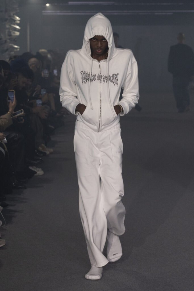 VETEMENTS_SS25_LOOK29 - Gossip Stone TV - Exclusive Celebrity Shows, Fashion, and Luxury News