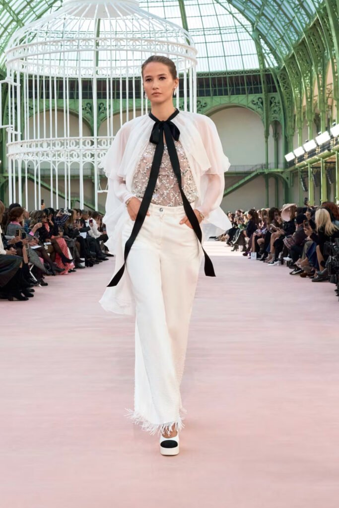 4Chanel - Gossip Stone TV - Exclusive Celebrity Shows, Fashion, and Luxury News