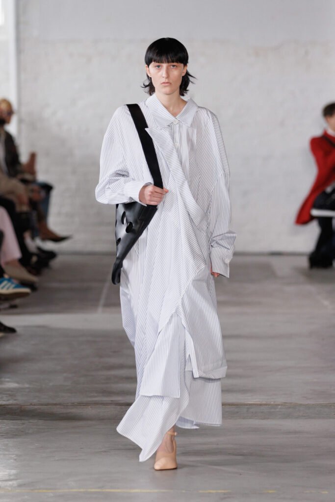 N Pasqualetti_ss25_runway_press_look01 - Gossip Stone TV - Exclusive Celebrity Shows, Fashion, and Luxury News