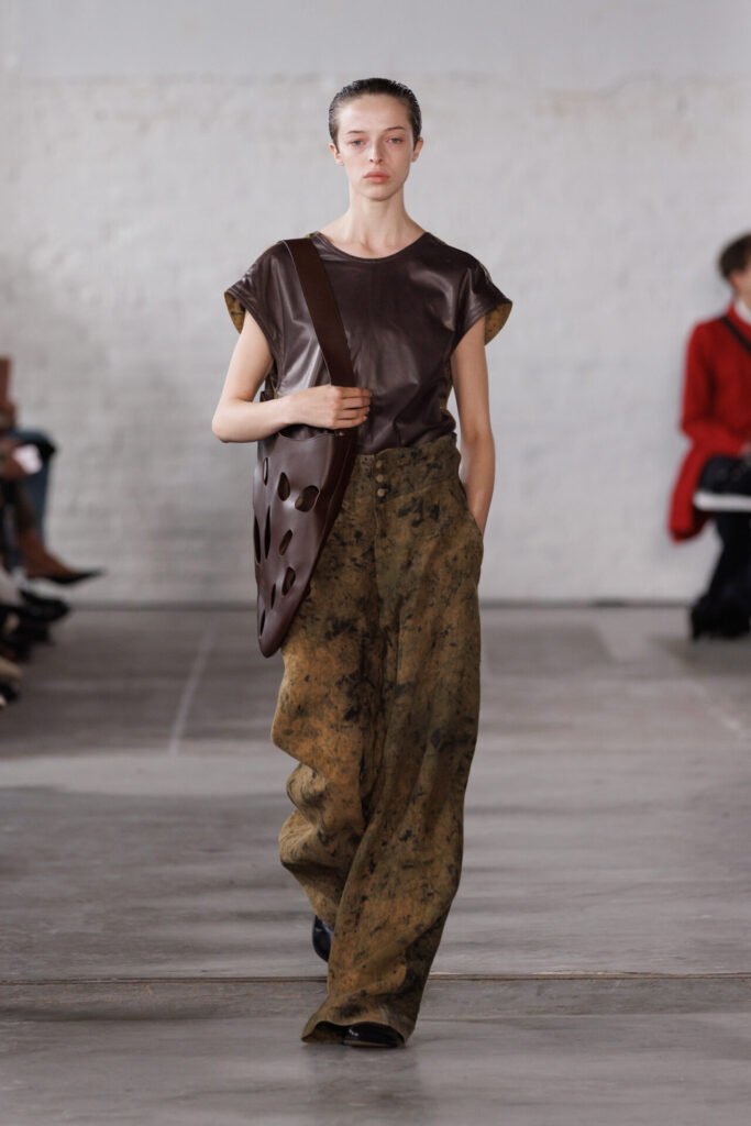 N Pasqualetti_ss25_runway_press_look07 - Gossip Stone TV - Exclusive Celebrity Shows, Fashion, and Luxury News
