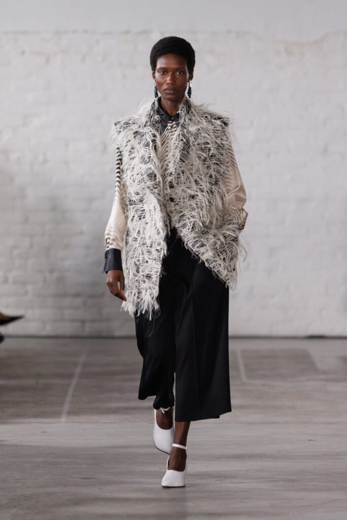 N Pasqualetti_ss25_runway_press_look11 - Gossip Stone TV - Exclusive Celebrity Shows, Fashion, and Luxury News