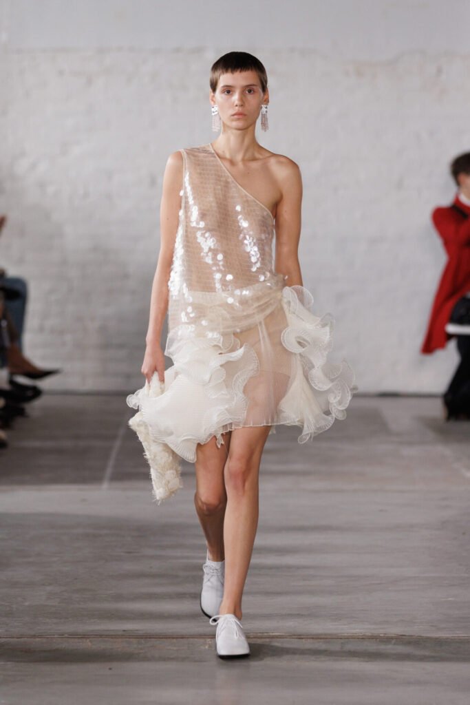 N Pasqualetti_ss25_runway_press_look19 - Gossip Stone TV - Exclusive Celebrity Shows, Fashion, and Luxury News